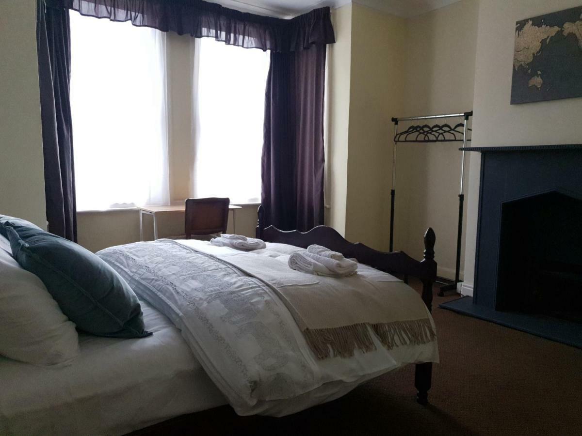 Grandeur Holiday Home, With Free Parking Clacton-on-Sea Buitenkant foto